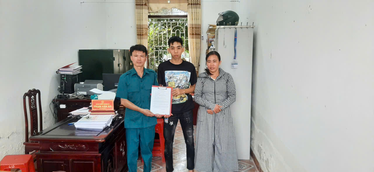 Thanh niên xã Minh Tân tỉnh Ninh Bình viết đơn tình nguyện nhập ngũ năm 2026 hành động, nghĩa cử cao đẹp của tuổi trẻ xã nhà 