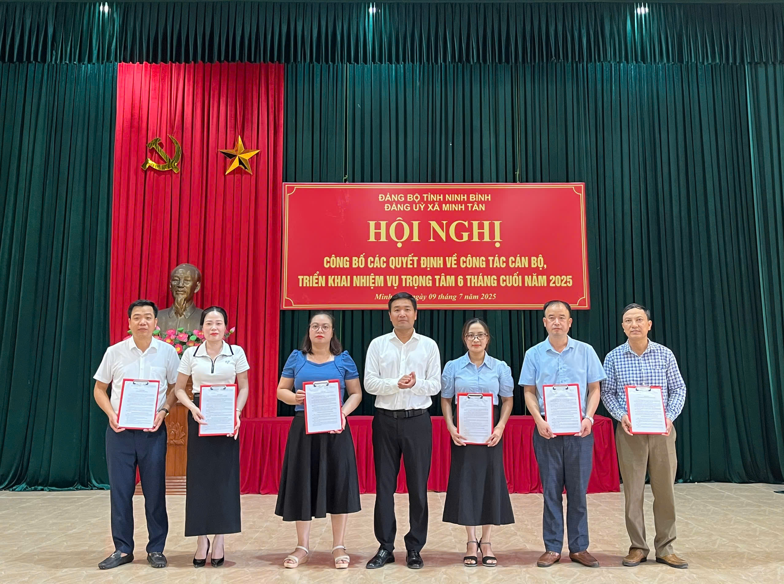 Hội nghị công bố các Quyết định về công tác cán bộ, triển khai nhiệm vụ trọng tâm 6 tháng cuối năm 2025